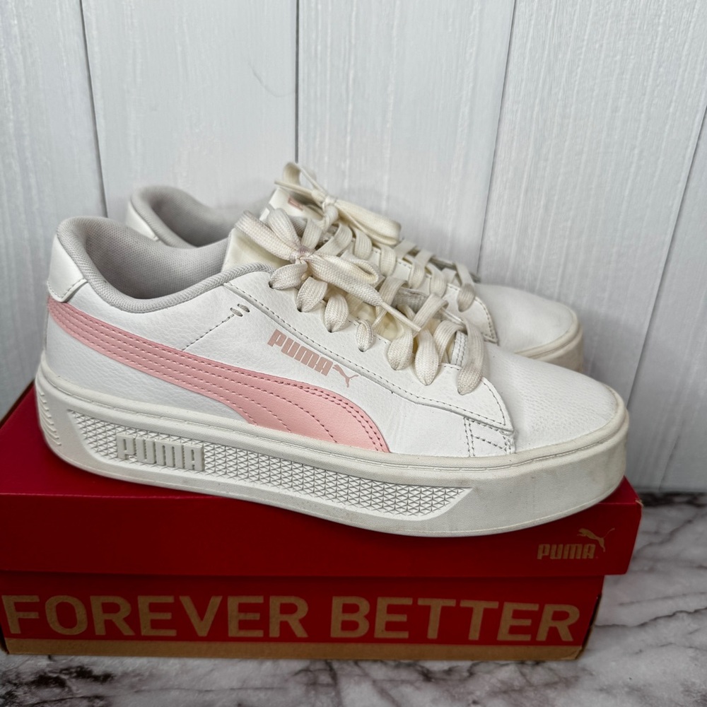 Puma Women's White and Pink Sneakers